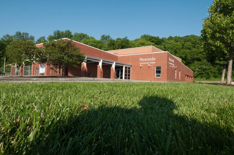 riverside community pool